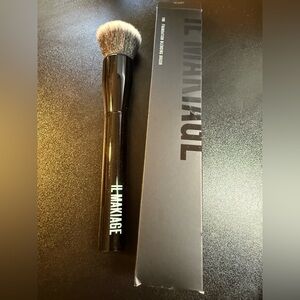 IL MAKIAGE Foundation Brush